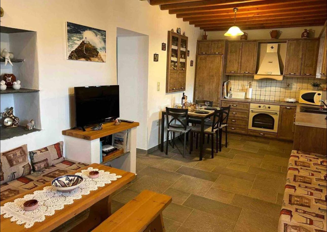 Diavrouxas House In Sifnos * Cherronisos (Sifnos)